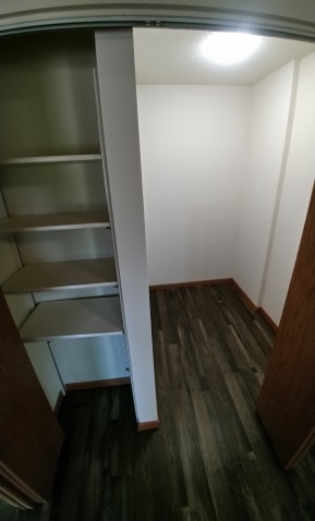 Picture of Pioneer Plaza apartment closet